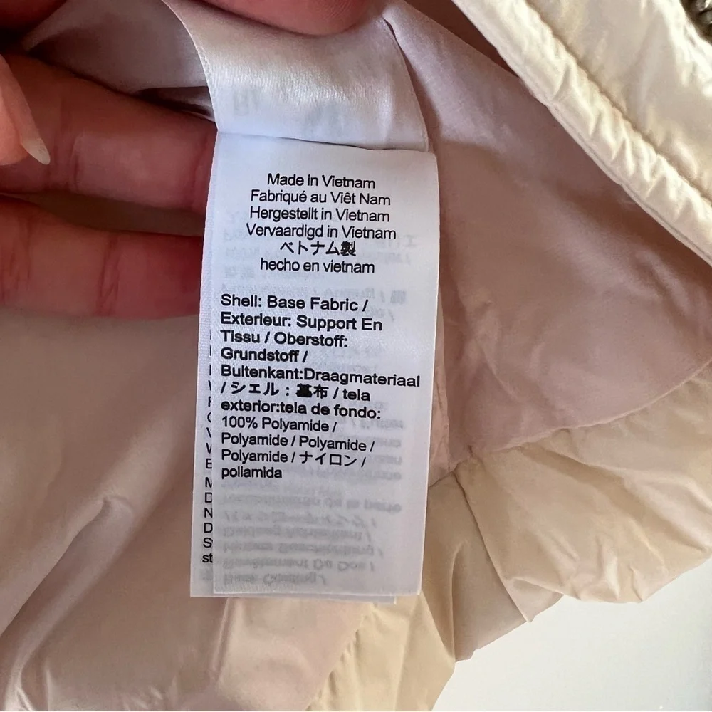NWT! J. Crew Lightweight cinched-waist Signature Puffer Jacket - Color: Bone